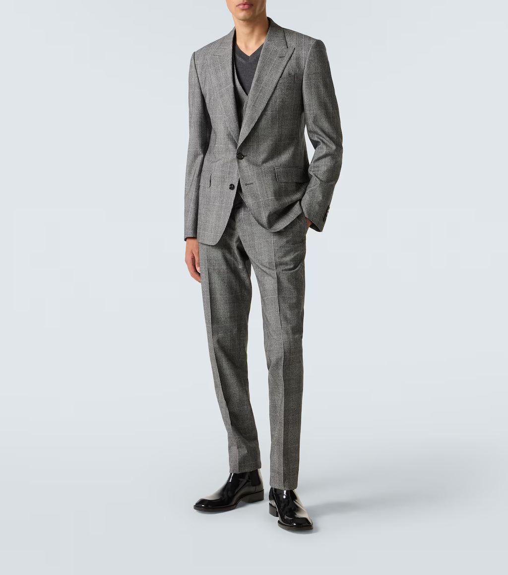 URBAN CART Article 2515 Grey Three Piece Premium Quality